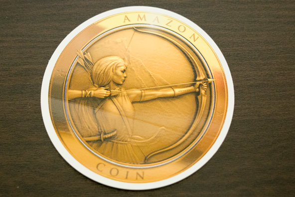 Amazonコインのステッカー。仮想通貨なので本物のAmazonコインの実態はありません。